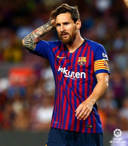 Messi daha bir rekordunu yeniləyib