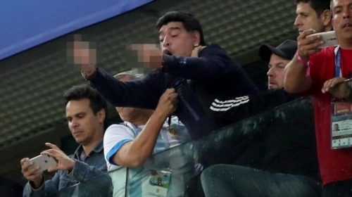Maradonadan hörmətsizlik