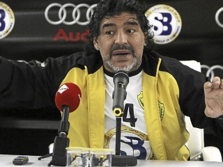 Maradona ərəblərdən 17 milyon avro tələb edir