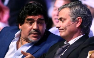 Maradona: “Maurinyo dünyanın ən yaxşı məşqçilərindən biridi”
