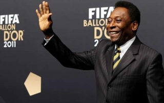 Pele “Golden Foot” mükafatına layiq görülüb