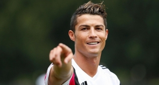 PSJ Ronaldo üçün 150 milyon avro təklif etdi