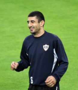 "Neftçi" Rəşad Sadiqovun transferini təsdiqlədi
