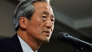 Cənubi koreyalı milyarder FIFA prezidentliyinə namizəd oldu