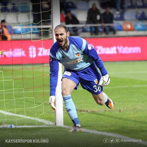 Kamran Ağayev 90 dəqiqə oynadı, komandası kubokda tur keçdi