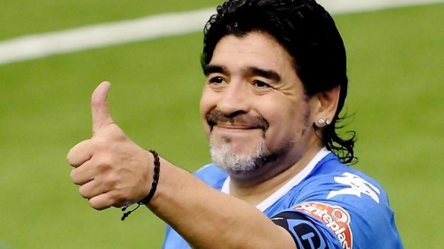Maradona Argentina millisinin baş məşqçisi olmaq istəyir