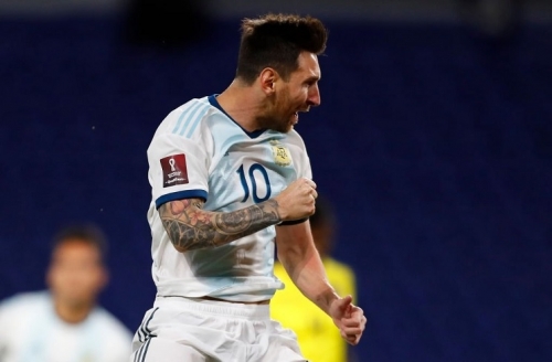 Messi Argentina millisinin rekordçusu oldu
