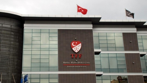 Türkiyə Futbol Federasiyasında kütləvi istefa